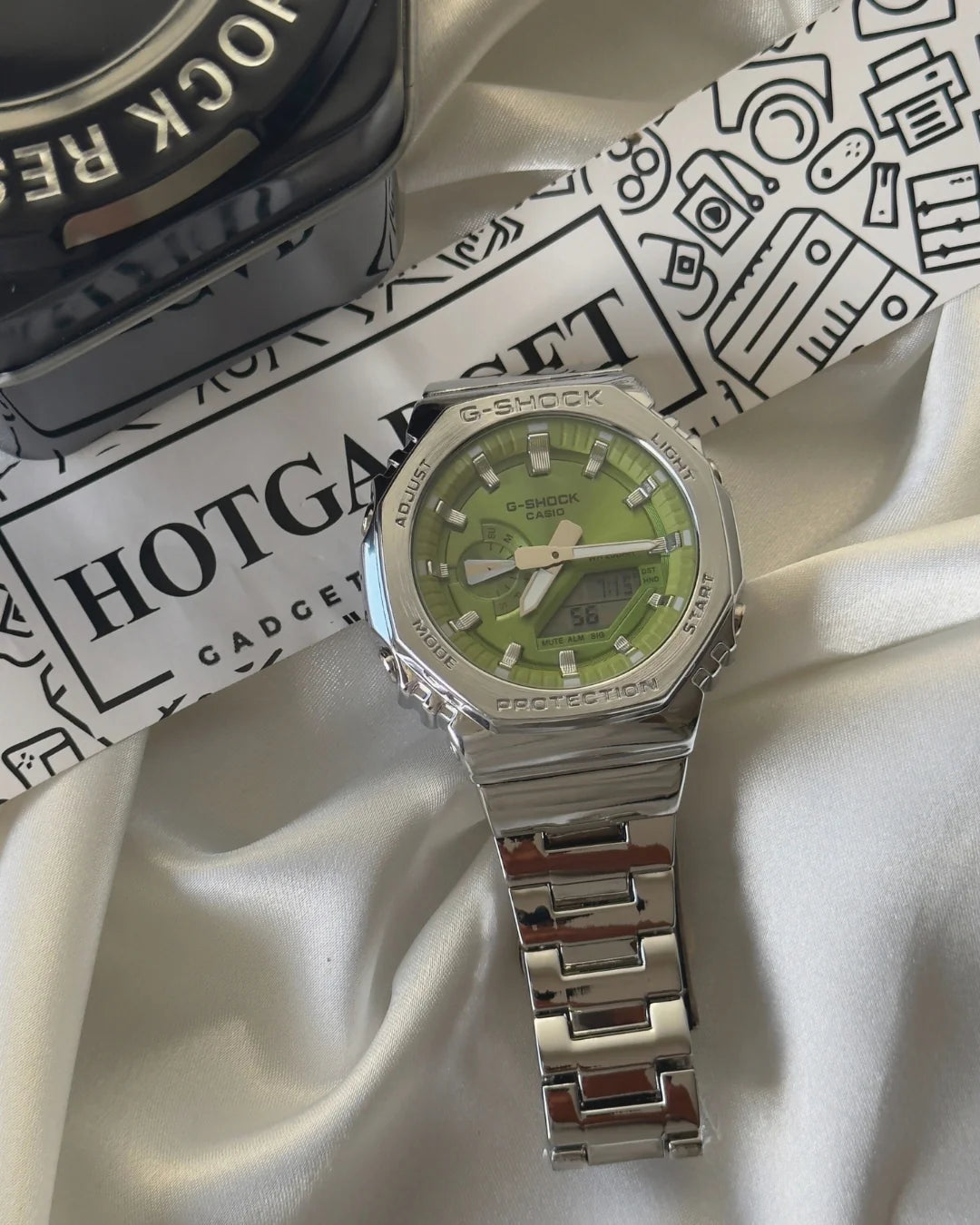 G-Shock GM2110D (Analog Digital Watch)