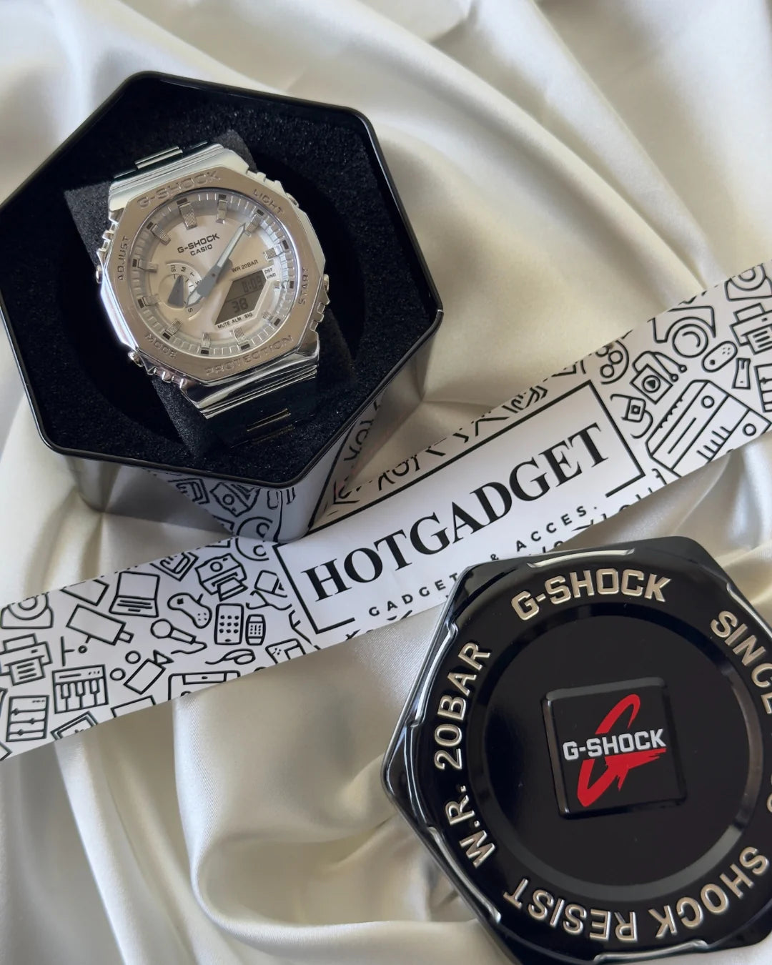 G-Shock GM2110D (Analog Digital Watch)