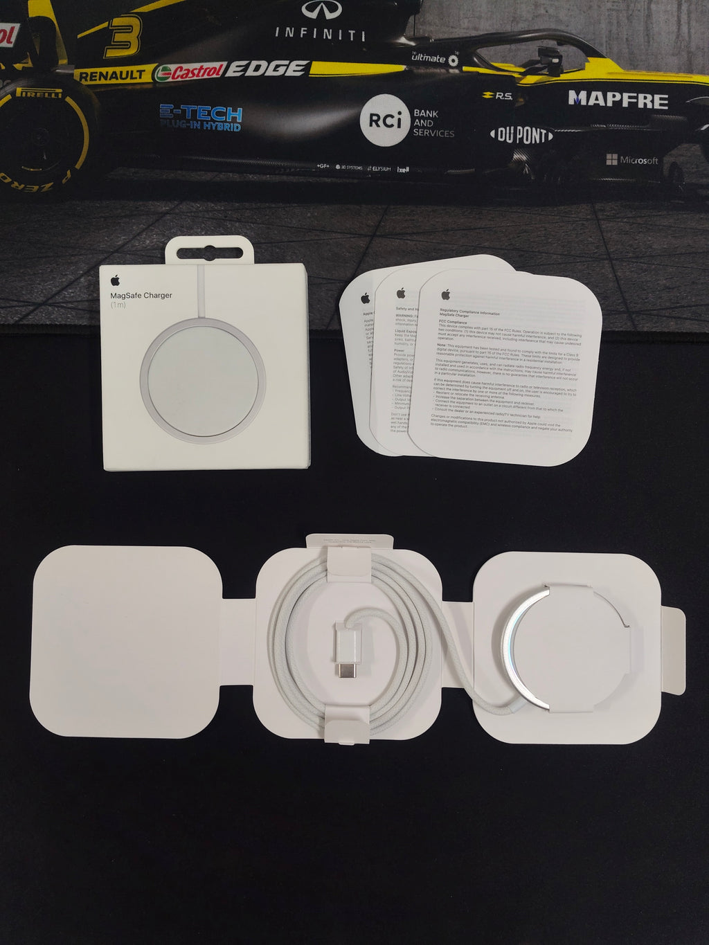 2 in 1 Combo | Magsafe Battery Pack + Magsafe Charger