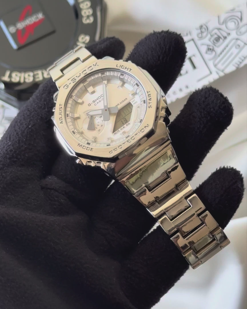 G-Shock GM2110D (Analog Digital Watch)