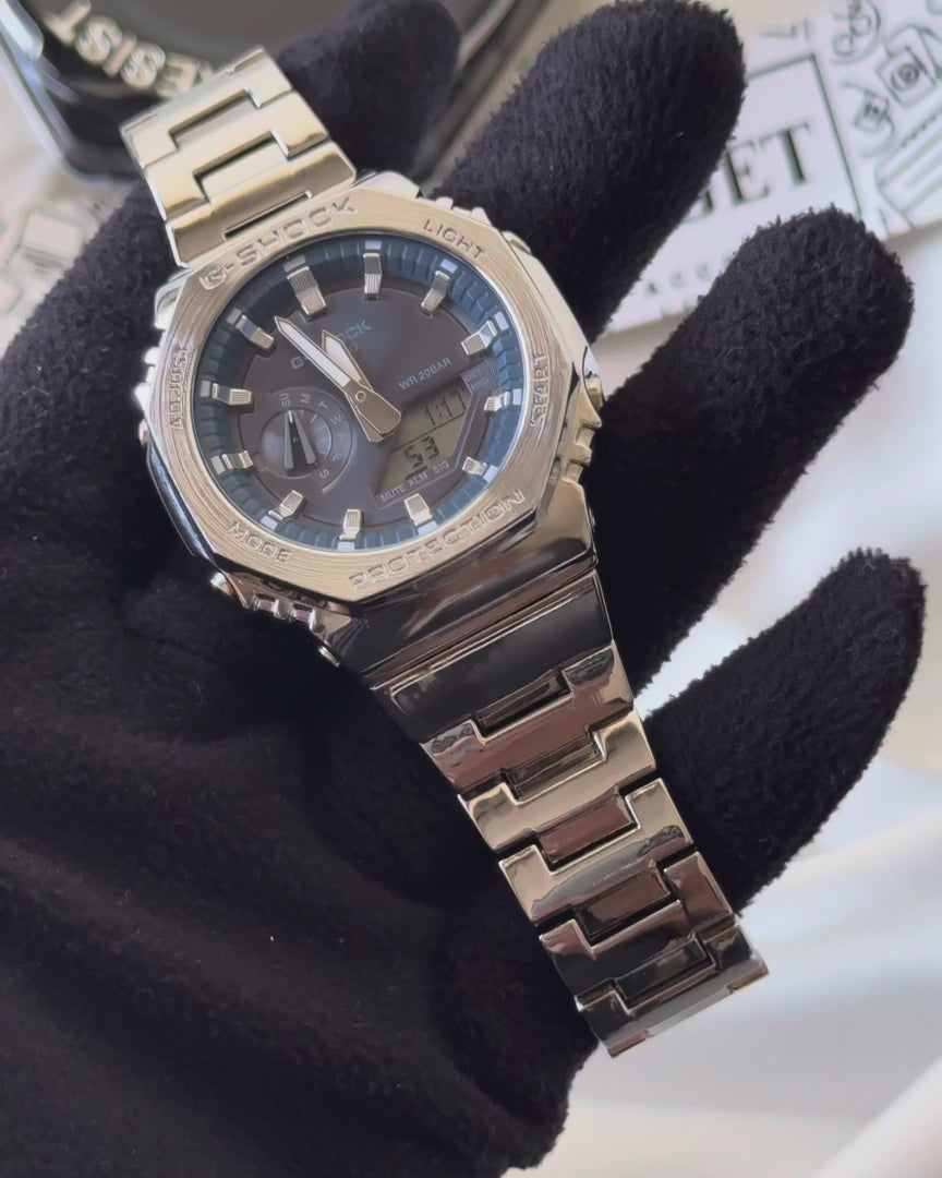 G-Shock GM2110D (Analog Digital Watch)